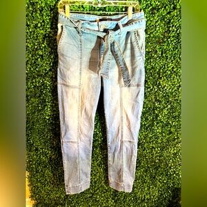 Kut From The Cloth, Reese, High Rise Ankle Straight Leg, Size 2.